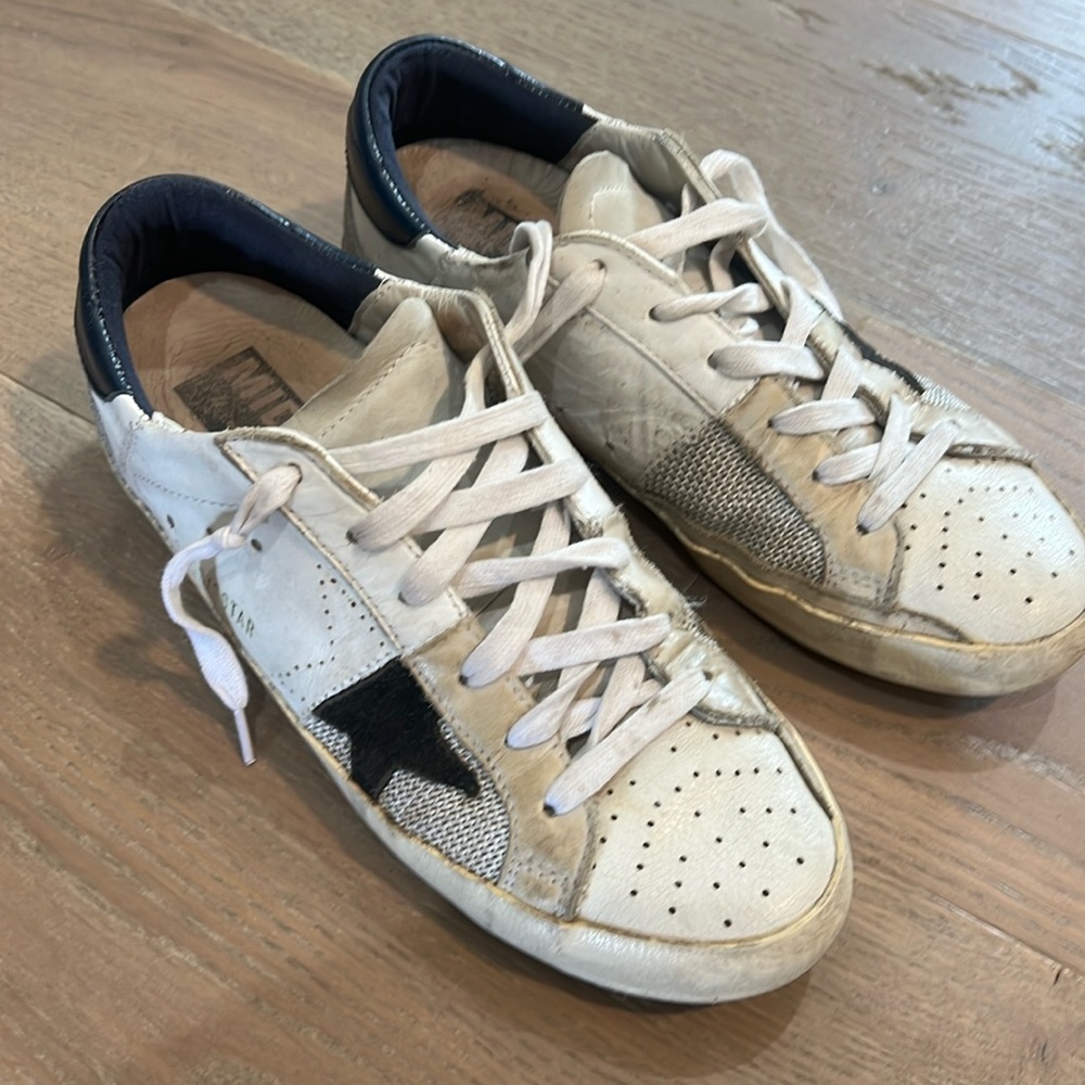 COPY - Golden Goose women’s super-star with navy star size 39 (US 8.5/9)